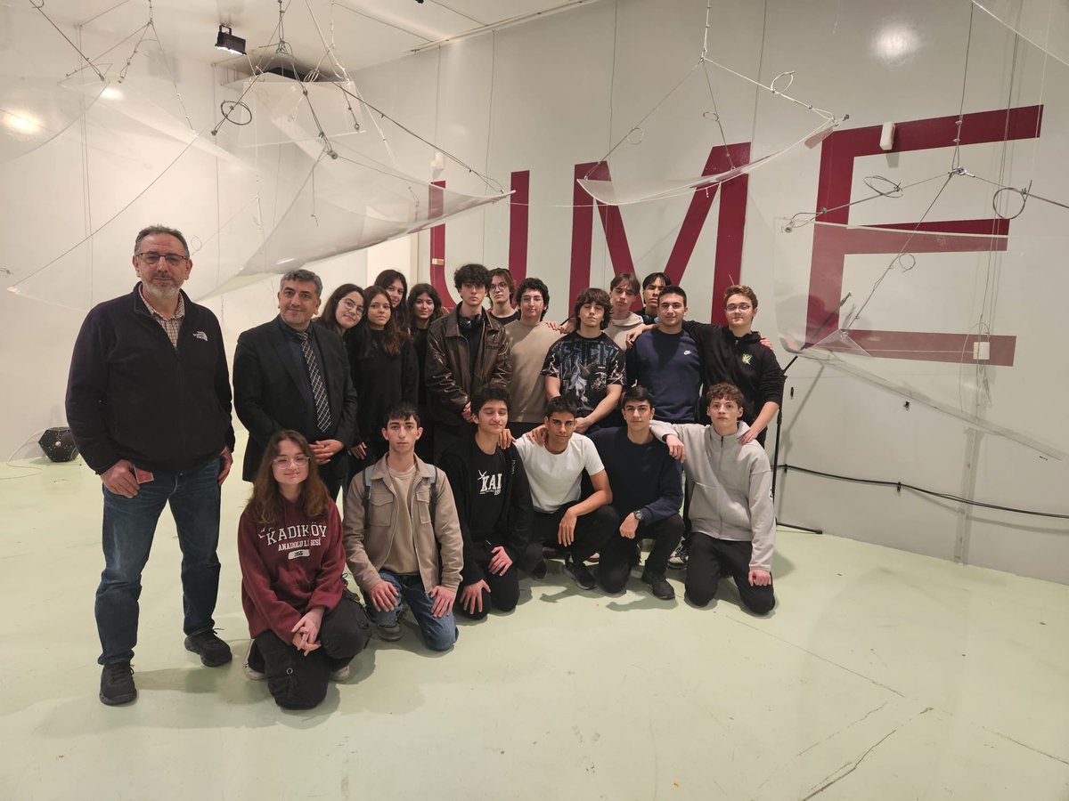 Okulumuz Fizik Zümresi ve Mühendislik Uygulama Kulübü kapsamında TÜBİTAK Gebze UME fizik laboratuvarlarını ziyaret ettik. Fizik zümresi öğretmenlerimize ve nazik ev sahipliği ve paylaşımları için TÜBİTAK UME İletişim Sorumlusu Uğur Akkaya’ya teşekkür ederiz.

#TÜBİTAK #UME #Fizik