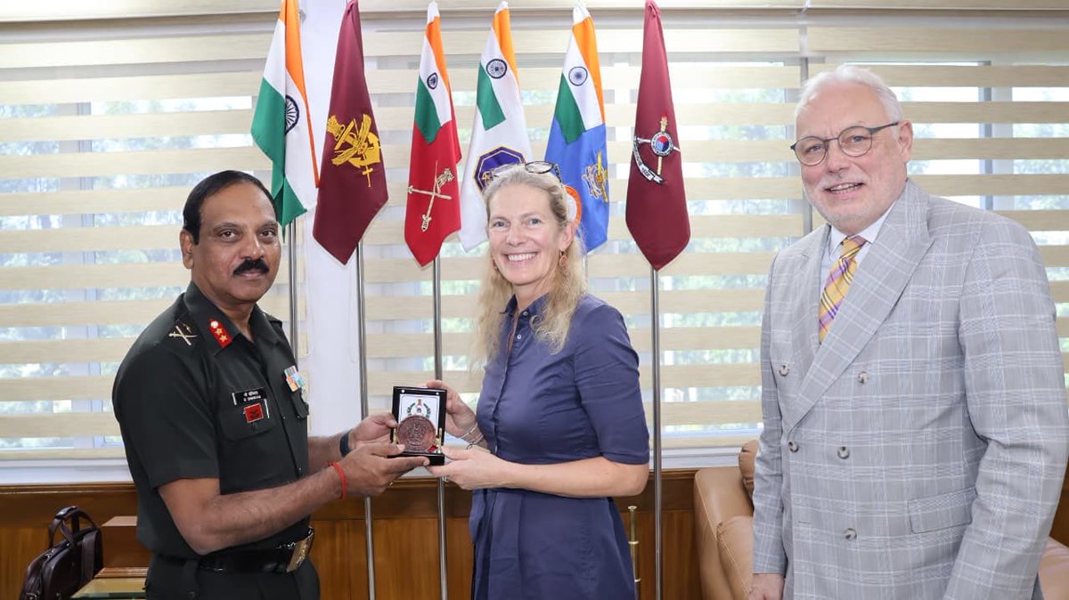HQ_IDS_India's tweet image. CDM Secunderabad, #CDM hosted Prof Sven Bernhard Gareis and Dr (Prof) Maren Tomforde from  Bundeswehr Command and Staff College, Hamburg, #Germany, strengthening #IndiaGermany defence ties 

The visit fostered professional exchange and collaboration between the two premier…