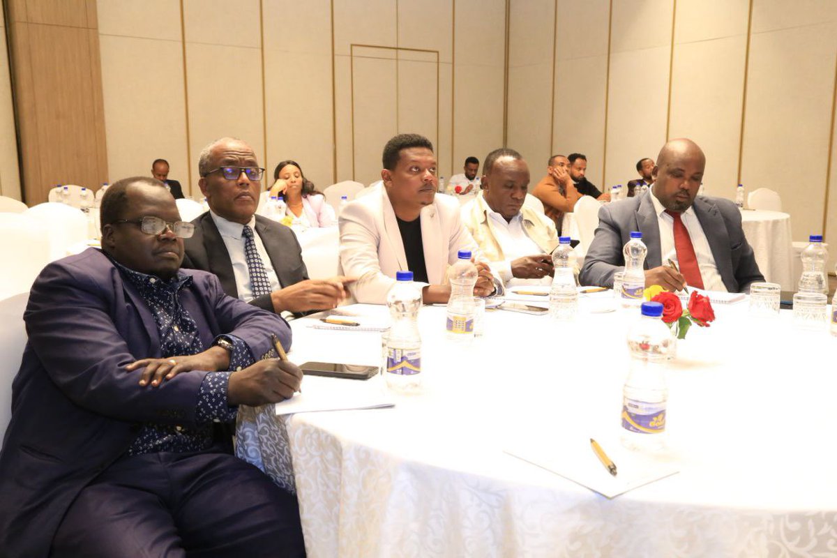 MinistryofMine_'s tweet photo. The Ministry of Mines held a discussion forum with regional states to strengthen collaboration on the collection and sharing of royalties from large-scale mining and petroleum operations.
#MinistryOfMines #Mining #Petroleum #Royalties #RegionalCooperation #Ethiopia https://t.co/6QH951eHHv