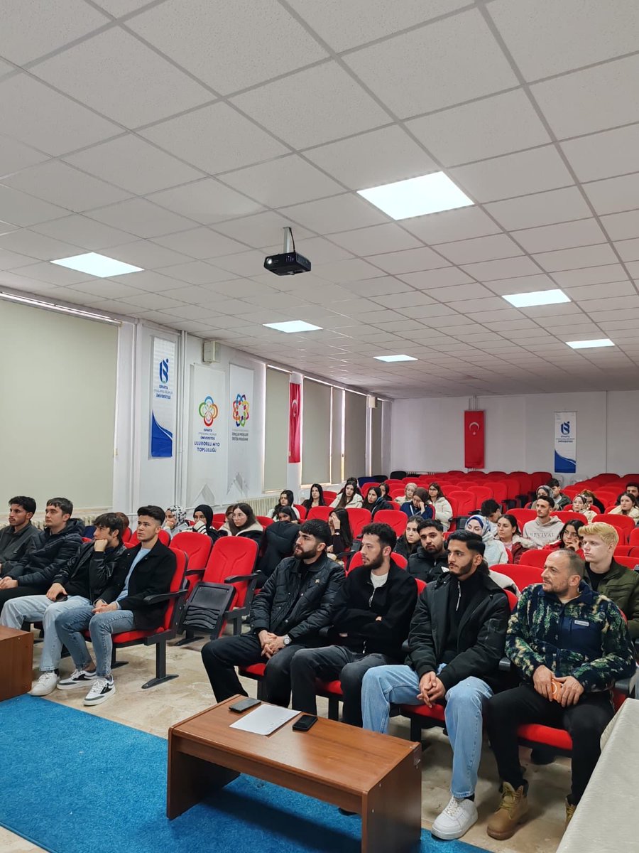 isubu_uluborlu's tweet photo. Yüksekokulumuz Sağlık Bakım Hizmetleri Bölümü Dr.Öğr.Üyesi Aslı METİN tarafından “Kariyer Planlama ve CV Hazırlama Eğitimi “ konulu konferans, öğrencilerimizin yoğun katılımı ile gerçekleştirildi. Tüm katılımcılara teşekkür ederiz.@isubu32 @isubu_uluborlu https://t.co/sJBmOs3GVG