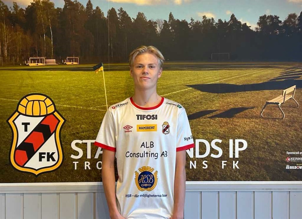 Nyhet TFK Herr -  Mittfältare byter FCT mot TFK: Under hösten och vintern har han tränat fullt med FC Trollhättans A-lag. Med den erfarenheten i bagaget väntar nu ett nygammalt kapitel för mittfältaren David Sydhagen-Rissanen, som valt att återvända till… dlvr.it/TPzJmL