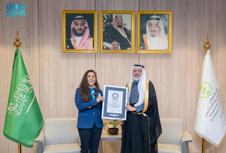 صور .. تتويجًا لجهود الغطاء النباتي.. المملكة تسجل رقمًا قياسيًا في غينيس بـ 95 طنًّا من البذور الموسمية. 