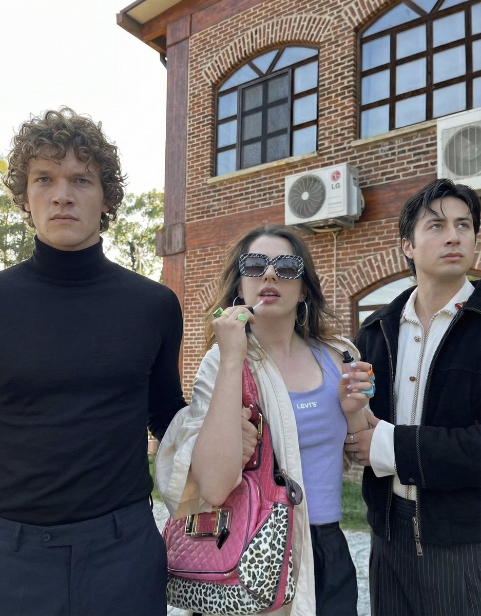 aslı (@euivens) on Twitter photo 