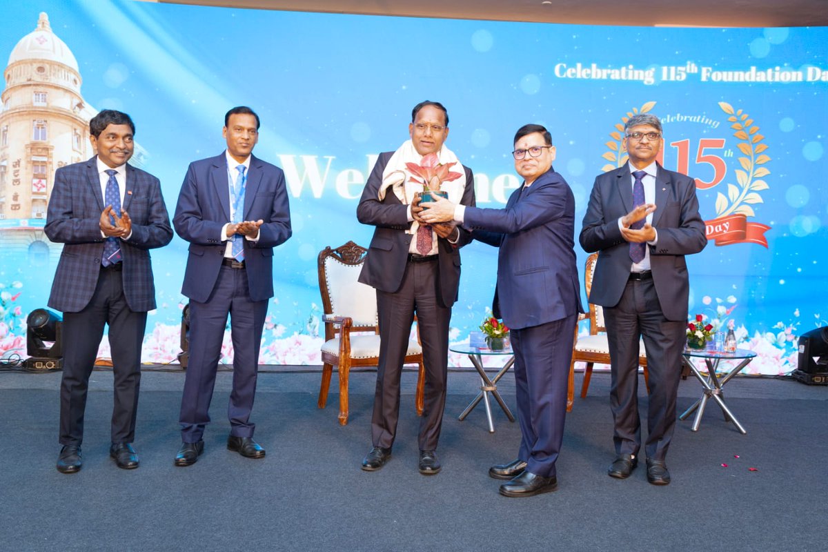centralbank_in's tweet photo. Central Bank of India celebrated its 115th Foundation Day with commemorative events across the country, graced by Chief Guest Shri M. Nagaraju, IAS (Secretary, DFS, Ministry of Finance). The occasion was attended by distinguished guests, including Shri Debadatta Chand (MD & CEO, Bank of Baroda), Shri Ashish Pandey (MD & CEO, Union Bank of India), Shri Rakesh Sharma (MD & CEO, IDBI), Shri Raj Kiran Rai (MD, NaBFID), and Shri Atul Goel (Chief Executive, IBA). (1/2)