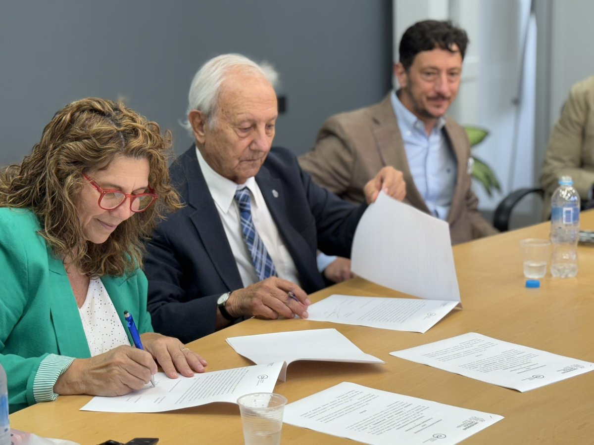 La Universidad Católica de Córdoba firmó un Convenio Marco de Cooperación con la Fundación Cultura Contemporánea ✍🏼🤝🏼

El acuerdo fue suscripto por la Esp. Marianna Galli, Vicerrectora Académica de la UCC, junto a autoridades de la Fundación, encabezadas por el Dr. José Luis