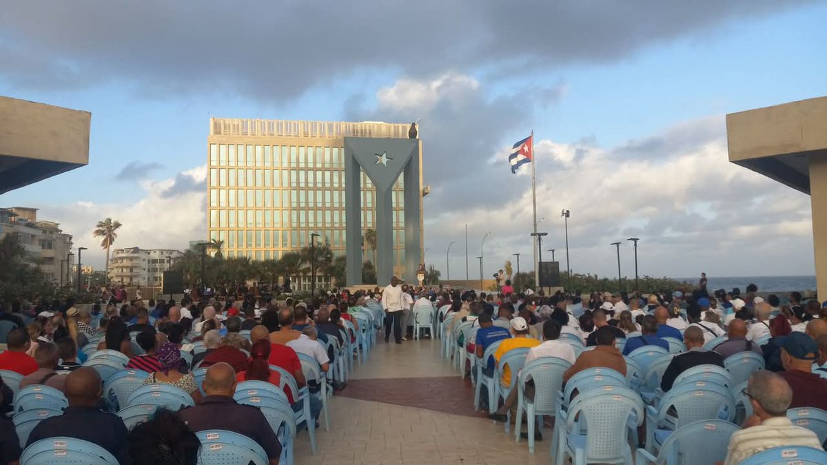 AntonioRdguezR's tweet photo. Participamos junto a los trabajadores de la sede del #INRH, en el acto provincial por el 67 Aniversario del triunfo de la Revolución, en la Histórica Tribuna Antimperialista #UnidosPorLaHistoria #UnidosXCuba #INRHCuba https://t.co/xhPaYfUeGp