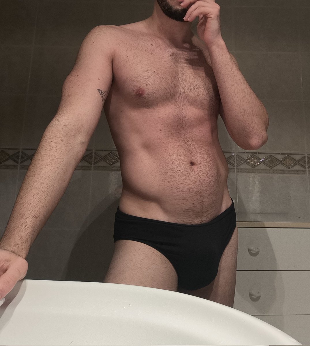 biklolb's tweet photo. #briefs #mutande #bulge #bisex #bulto #gaysardinia #gaysardi #speedo #beard #gaycagliari https://t.co/O1sgaJrPZ1