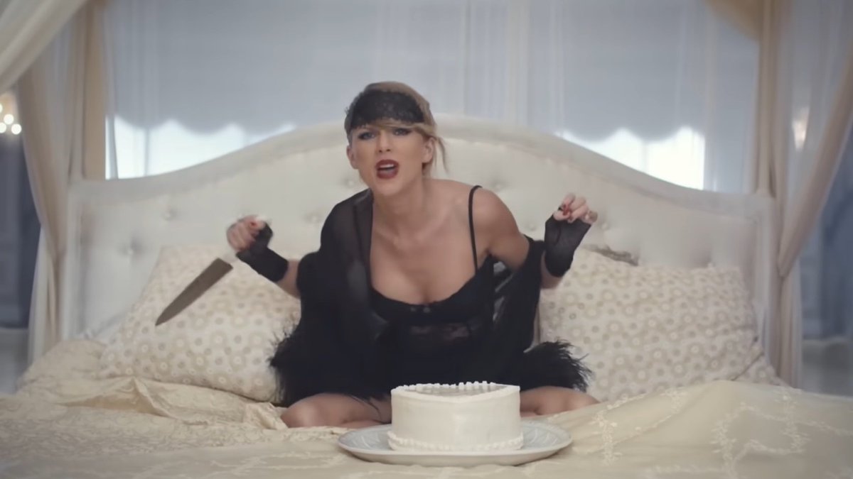 Moonlightswift8's tweet image. 🏆 | Taylor Swift’s “Blank Space” earned 1.06M streams on Spotify yesterday. 

Showing its timeless popularity years after release.