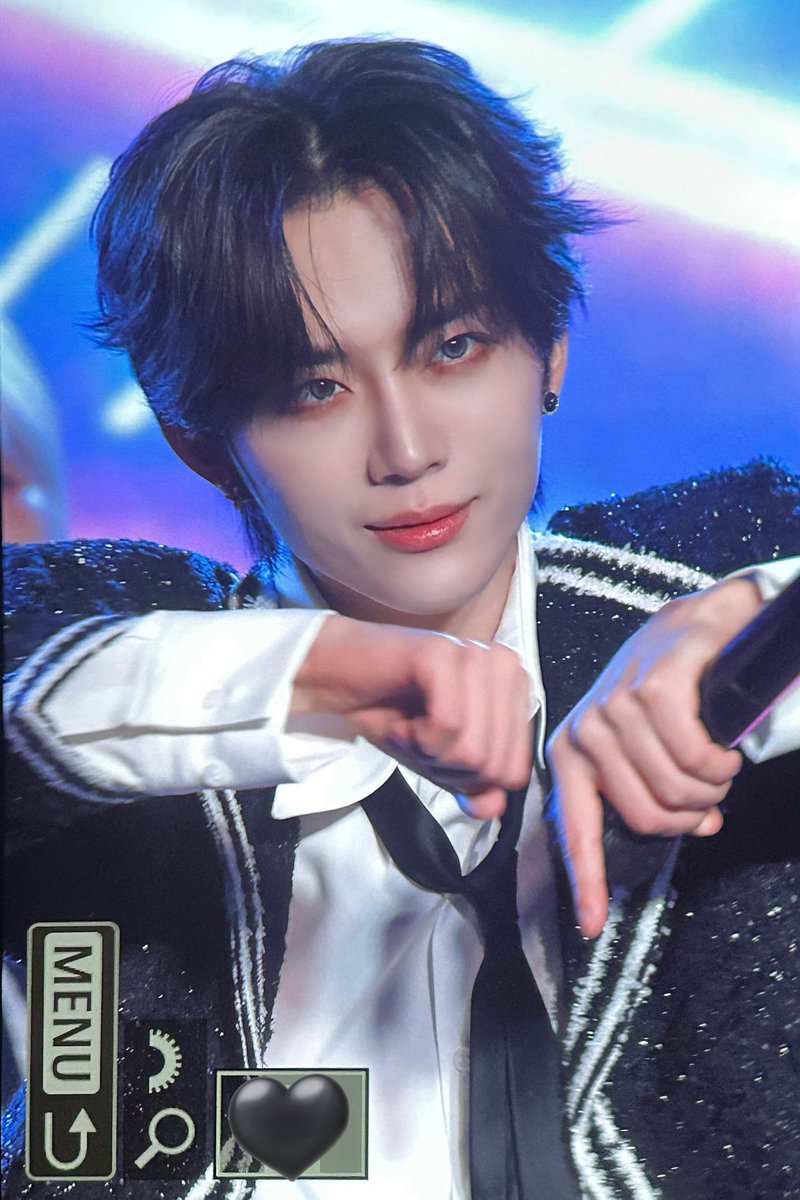 𝐑𝐢𝐳𝐳 𝐂𝐫𝐮𝐬𝐡 tweet media