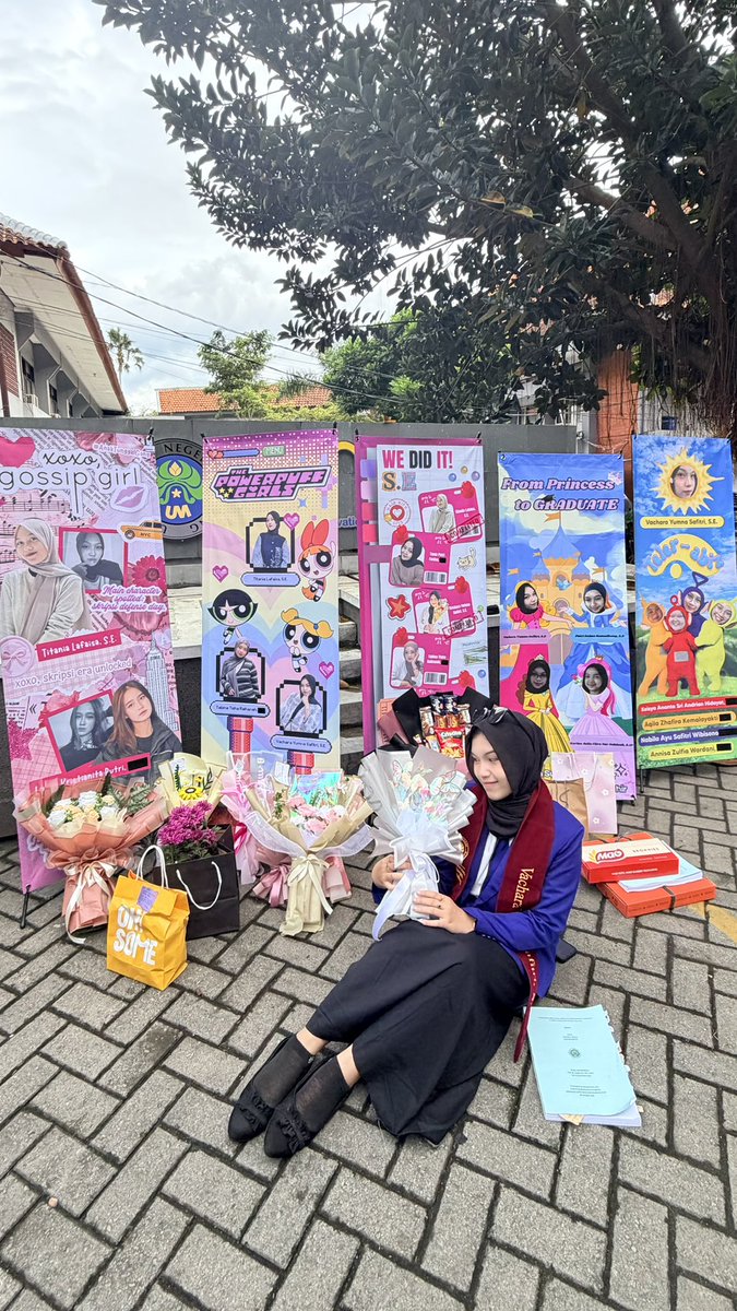 peachywiffy's tweet photo. anggota izin lulus di sem 7 ketua🫡😋 https://t.co/EOCldkAHze
