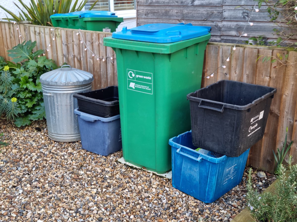 We are running a revised waste collection schedule from Thursday 25 December to Saturday 3 January 2026.

Check your festive collection dates to make sure you don't miss it ⬇️
orlo.uk/IrUrG

#RecycleForRichmond