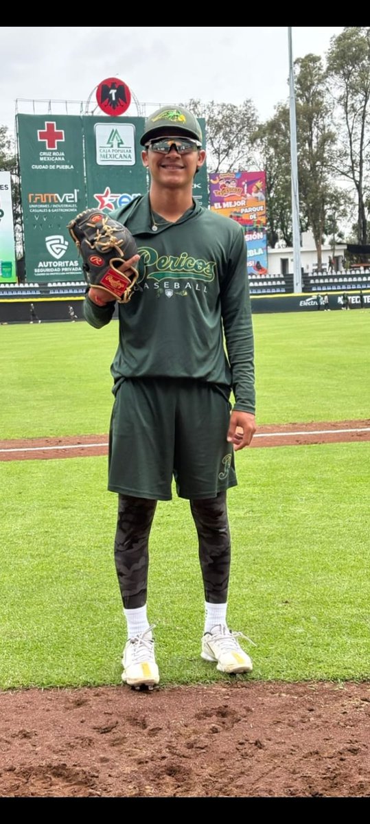 EduReglado's tweet photo. @Claudiashein Phepls Pineda Orbe Pitcher Izquierdo de Zihuatanejo Guerrero 16 años Soy un Campesino de escasos recursos del Estado de Guerrero Apoyelo Por favor🙏 Presidenta para su desarrollo deportivo para que no se trunque su sueño 
Ayudelo 🙏🙏🙏🙏 https://t.co/mPz8yAvtph