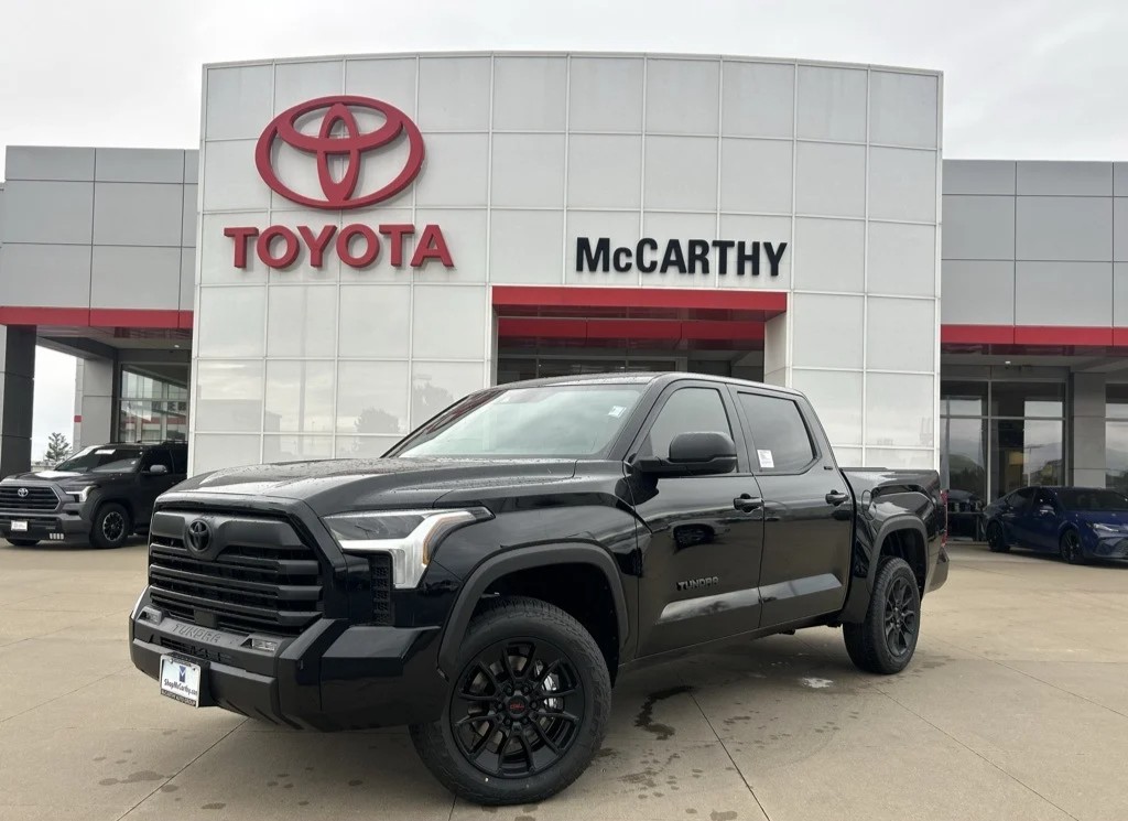 ToyotaSedalia's tweet image. 🚙✨ Season Savings at Toyota of Sedalia! ✨

Take advantage of special financing on the 2026 Toyota Tundra with 2.99% APR for up to 72 months.

Click here to browse: ow.ly/PVzo50XNkFn

#ToyotaTundra #SeasonSavings #LowAPR #TruckSeason #DriveToyota #NewTundra