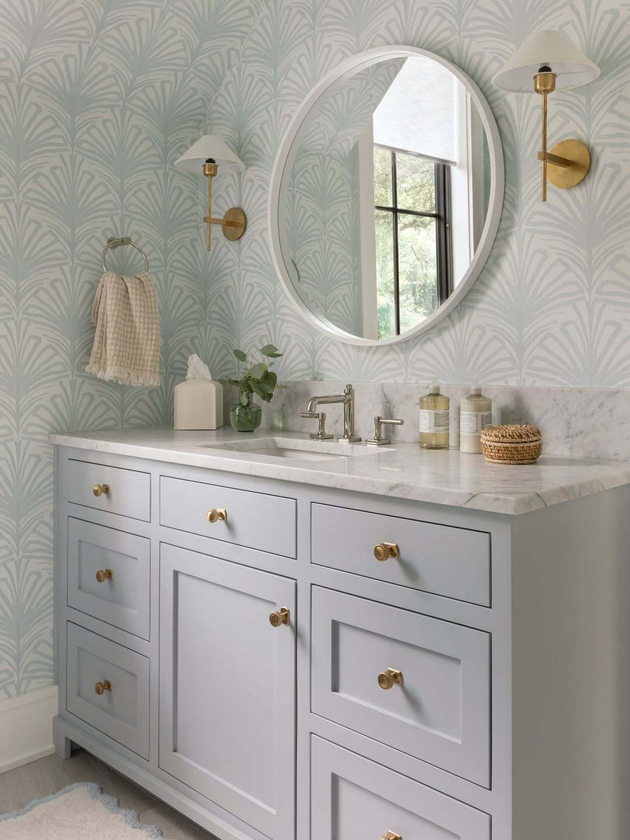 TopKnobs's tweet image. At the end of each year, Top Knobs loves to reflect and showcase standout designs of the year, all featuring our decorative hardware.

Click the link below to explore Top Knobs’ top designs of 2025:
blog.topknobs.com/top-knobs-top-…