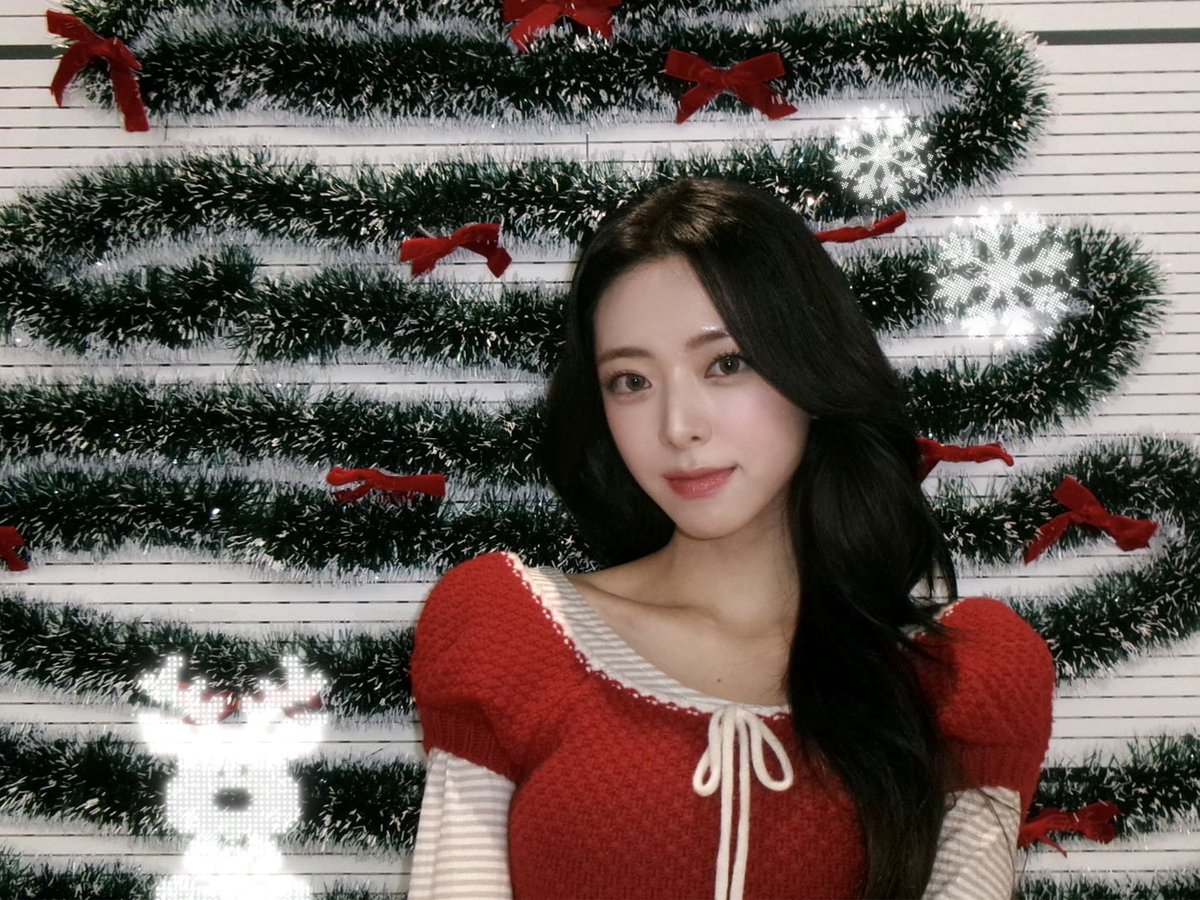 ❅*⋆🎁*⋆*🎄*⋆*☃️⋆*❅

#ITZY #MIDZY <a href="/ITZYofficial/">ITZY</a> 
#HappyHolidays