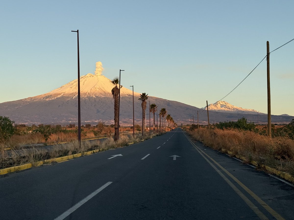 Les comparto esta linda postal de esta mañana #Puebla