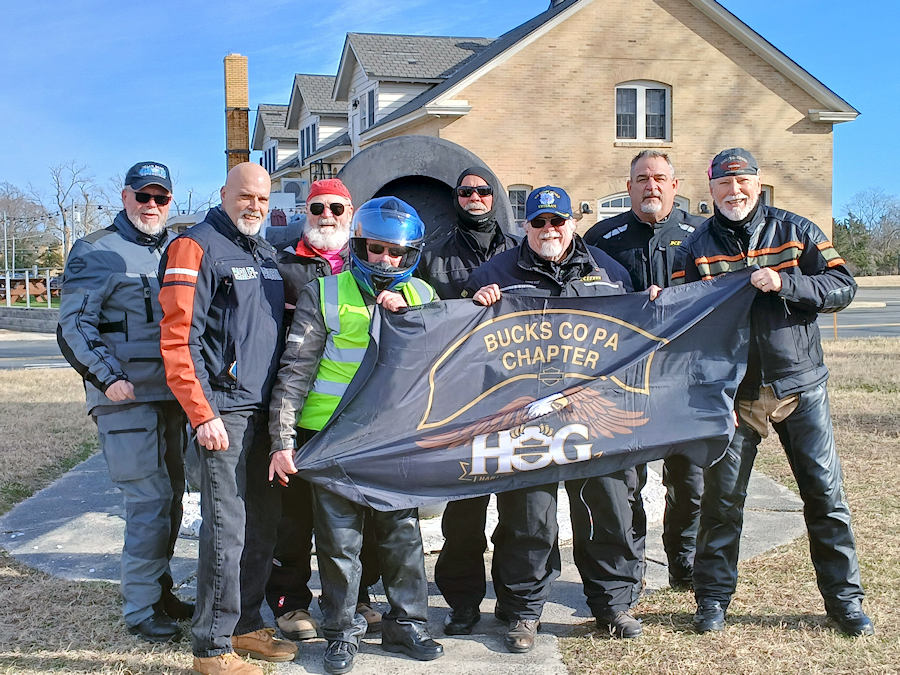 walterfkern's tweet photo. The Polar Bear Grand Tour motorcycle group visited Mule Barn Tavern, Highlands, NJ
on 12/21/2025. See https://t.co/G8lrQFH9UY for details on our website. https://t.co/hjZOTQbcVO