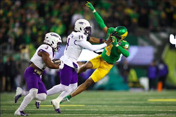 Lawrence Smith tweet media