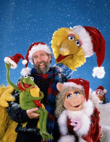 plasticwerewolf's tweet image. If you haven’t seen A Muppet Family Christmas, the full broadcast is free on YouTube. Pure magic. One of the best Christmas specials to ever fa-la-la-la-la.