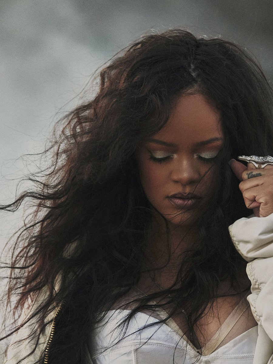 spotifyfrance's tweet image. Pour Noël je voudrais...

Un retour de Laylow
Un nouvel album de Rihanna
Des places pour Bad Bunny
Un nouveau morceau d’Angèle
Des nouvelles de PNL
Un feat Pierre Garnier x Helena
Un signe de vie de Frank Ocean
Jul maire de Marseille