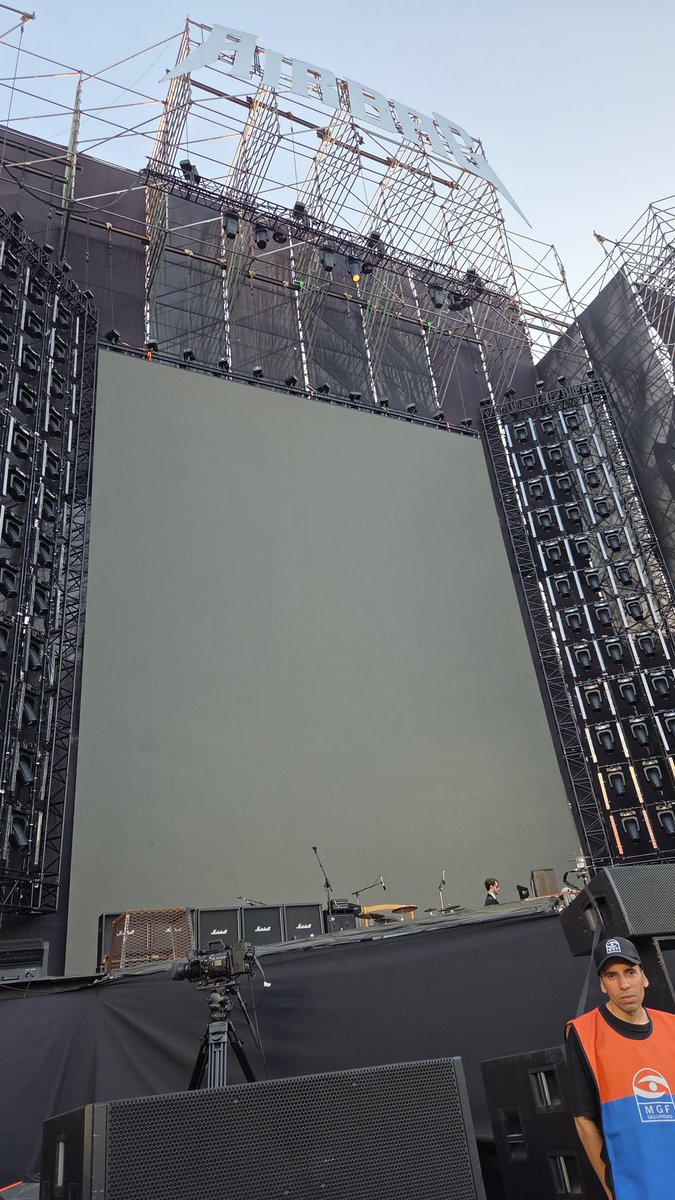 marti⚡ tweet media