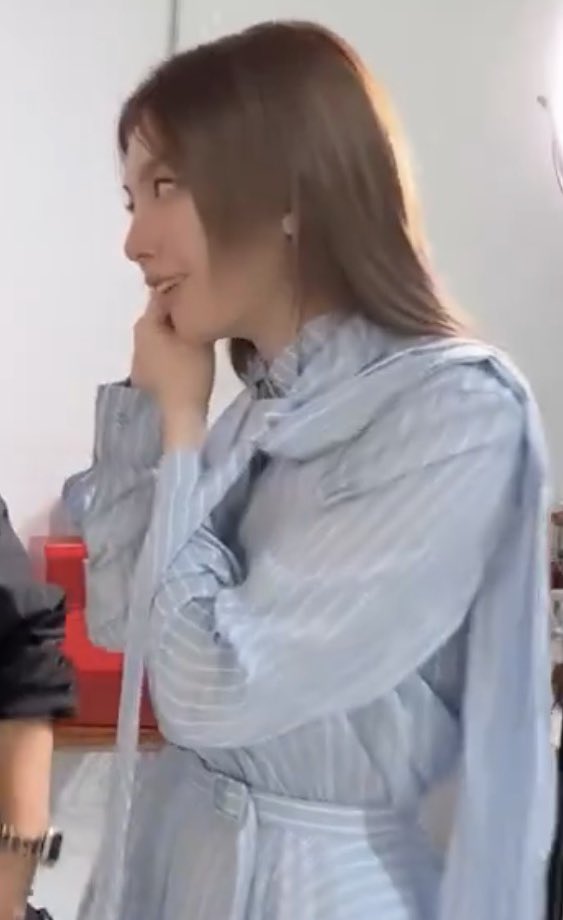 LingOrm_AN's tweet image. GIRLFRIEND! 
WIVES! 
Call it whatever you want cause LingOrm is real! 😁🙂‍↕️🥰