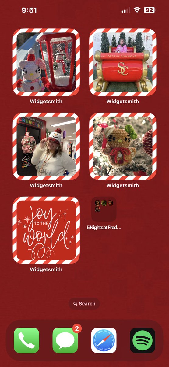 infinityot4's tweet image. New Christmas Phone Layout ❤️💚