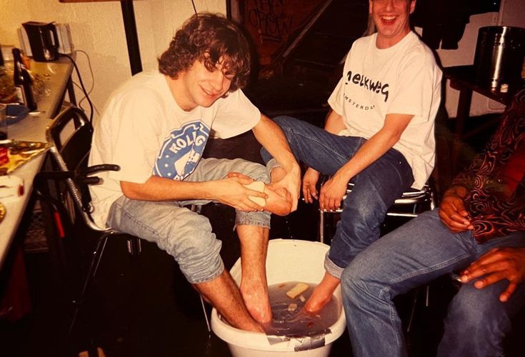 nnyzeee's tweet image. Wow im feeling really thirsty rn... if only there was a big bowl of water 👀👀👀 because im sooooo thirsty....... 👀👀👀👀👀