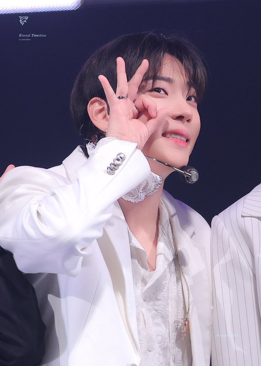 이션날 이션시🧡

(̨̡՞ ܸ. .ܸ՞)̧̢

#언제나_퓨즈의_첫눈이션
#HOLLY_JOLLY_ETIONDAY