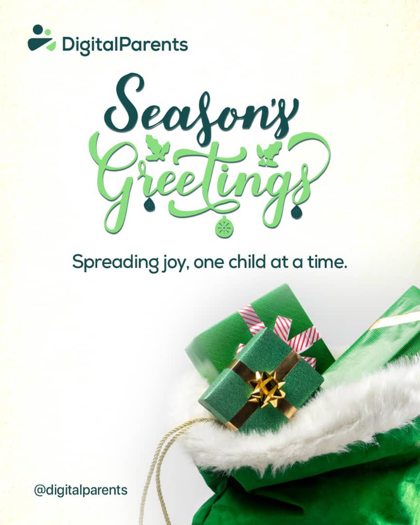 mydigiparents's tweet photo. This season, Santa looks like DigitalParents. Spreading joy by supporting students to stay in school. Every act of support is a gift! 🎄✨
#HappyHolidays #EducationForAll #ImpactInAction #DigitalParents https://t.co/1X03ebX4QS