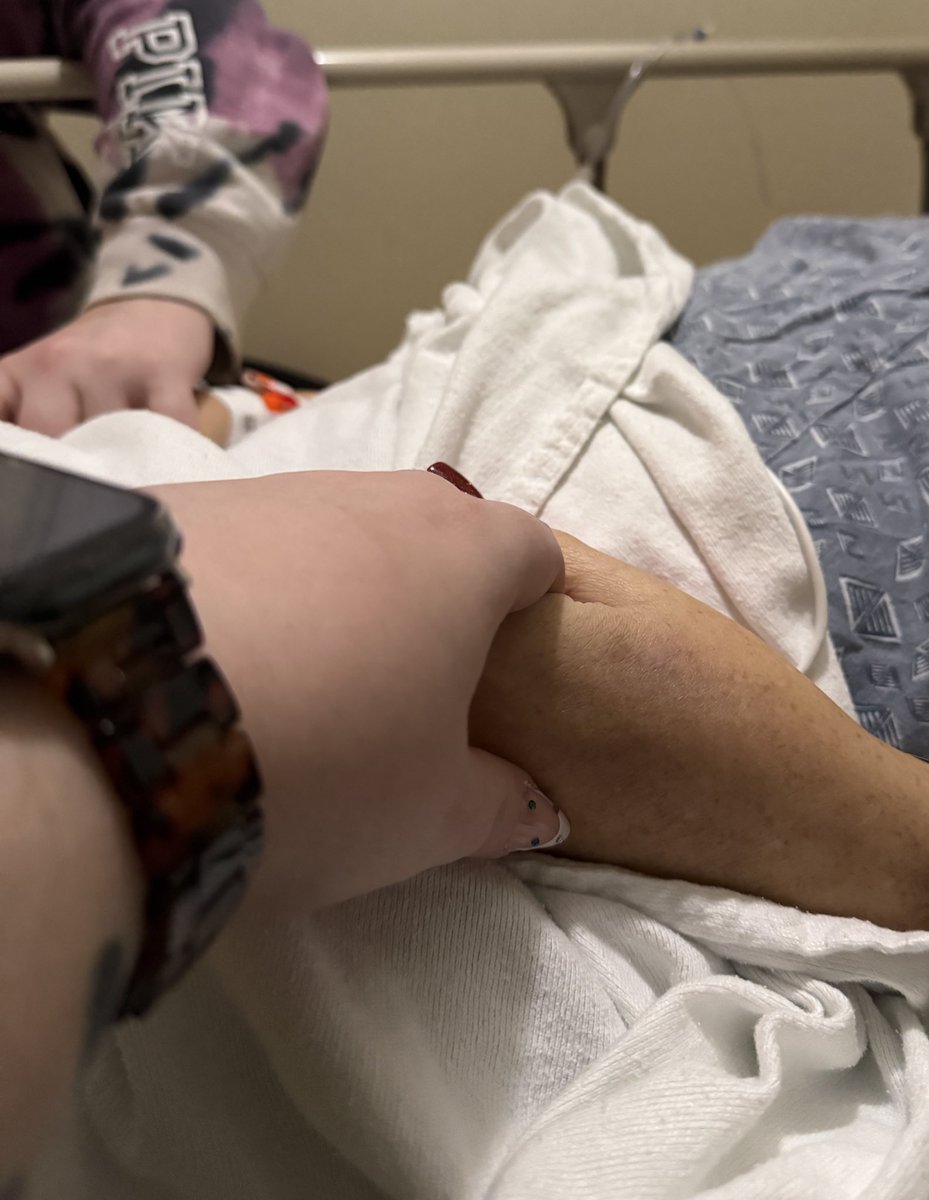 em✨🐸❤️‍🔥 tweet media