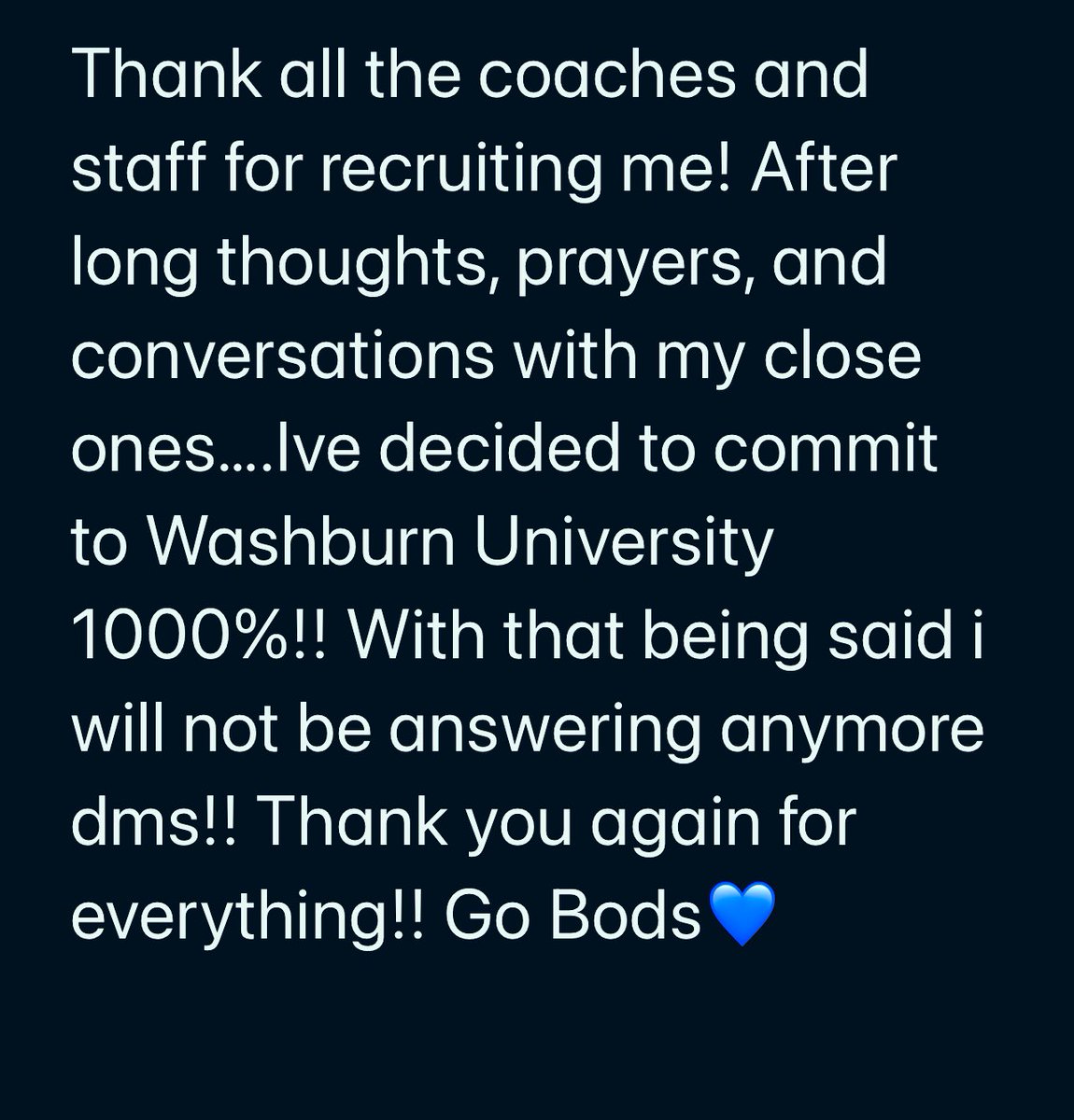 Evian Thompson 🏝️ tweet media