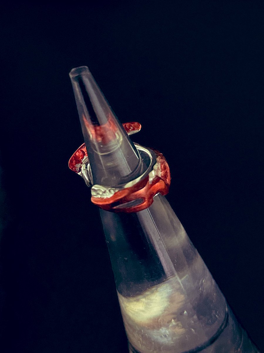 monochromecraft's tweet image. 【🎄クリスマスプレゼント企画🎄】
レミリアモチーフイヤーカフ(Scarlet ver.)

【参加方法&amp;amp;注意事項】
画像を必ずご確認ください

【抽選方法】
ルーレット

【応募期間】
12月25日23時まで

当選者様にはDMでお知らせします。

#プレゼント企画
#東方project
#レミリアスカーレット