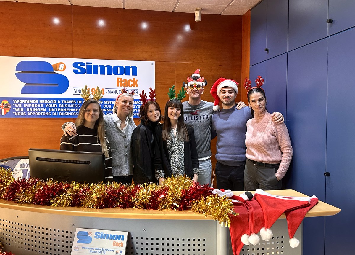 Desde Simonrack os deseamos ✨¡Feliz Navidad y un próspero Año Nuevo!✨

Queremos aprovechar estas fechas tan especiales para daros las gracias por confiar en nosotros un año más.

Deseamos que paséis unos días llenos de alegría, tranquilidad junto a vuestros seres queridos.