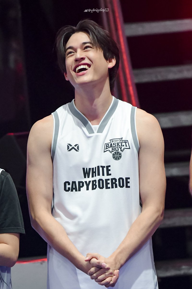 vamps1504's tweet image. ฉายานางฟ้าสนามบาสไม่ได้มาเล่น ๆ ค่ะ
เอาจริง สวยจริง หล่อมากด้วย กวินมีทั้งความมาสคูลีนและเฟมินีน วันก่อนจอสไม่ไป ไม่มีจอสยืนข้างๆ กวินก็จะดูกล้ามใหญ่นิดนึงค่ะ😅
ฮืออออ ยัย Court Angel ยัย Basketball Angel ของแม่ ๆ✨✨🏀

#GawinCaskey
#JossGawin