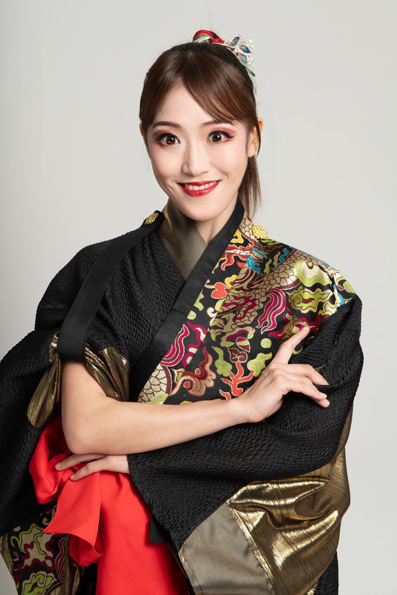 大衆演劇という世界に触れ、
長い時間をかけて培われてきた様式美、
そこに宿る機転と客席との呼吸、美しい所作と舞台上での自由さ…本当に素晴らしい時間でした。
#葵の空 に関わるすべての方、
ゆっけさんはじめご一緒した皆さまに心から感謝しています。
#新風プロジェクト