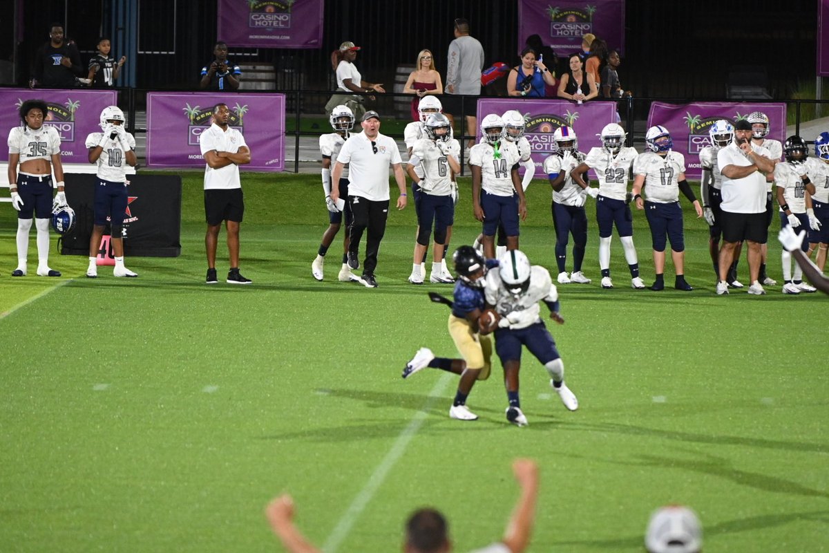 apk_dooly's tweet photo. FBU ALL AMERICAN GAME!! https://t.co/ZvOsnlKNg5