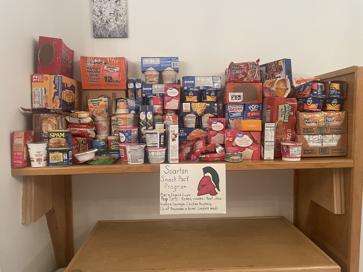 lakemorecgma's tweet photo. We appreciate you and so does the community. Thank you to all that donated to the Spartan snack pack. #spartansnackpacks #communityinvolvement #weappreciateyoursupport❤️ #springfieldtownship https://t.co/Q4EzSMQ4Uu