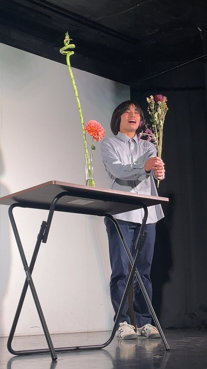 kvjsc__'s tweet photo. 1221 
ゲロ吐くまで　花瓶 https://t.co/JIC1CaJNe8