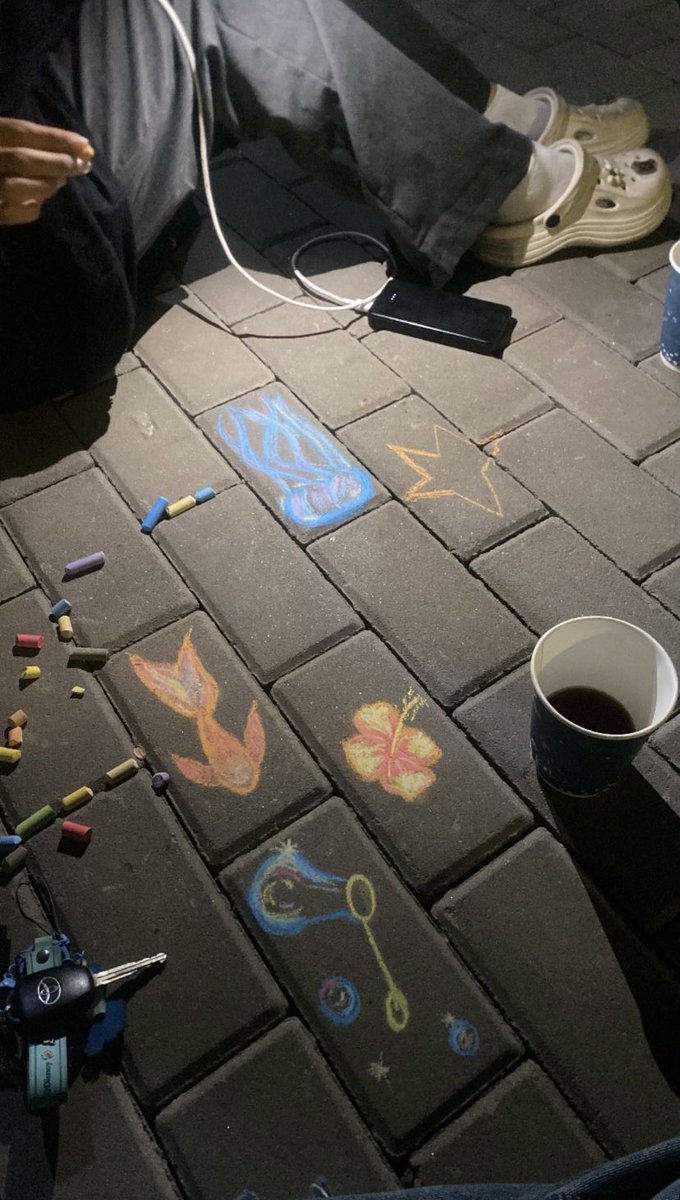 n_ouu125's tweet image. A calm night with my friend