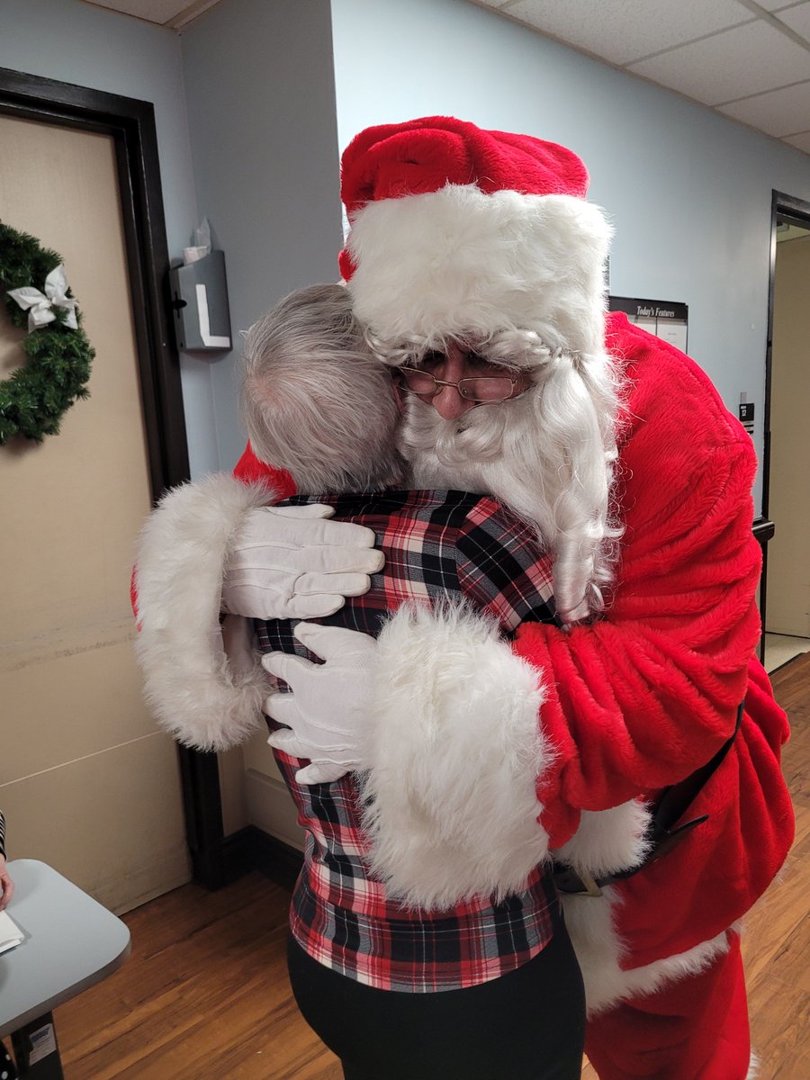 NextStepHC's tweet image. There's no shortage of holiday cheer at Oakhill Healthcare! #holidays #cheer #Santa #decorating #team