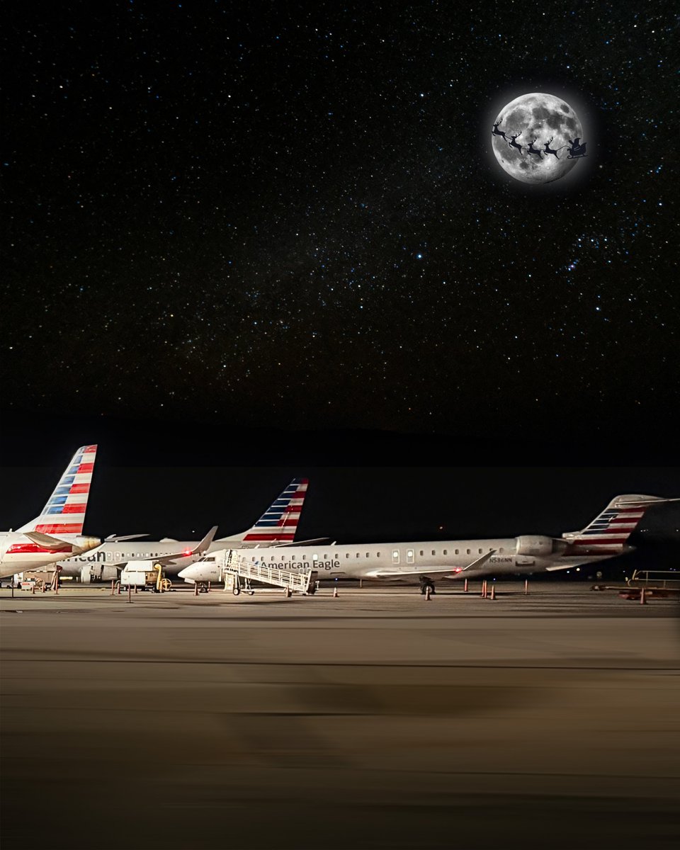 ChattAirport's tweet photo. 'Twas the night before Christmas, planes set for the night✨
All was calm and quiet… except for Santa in flight🎅 https://t.co/cxVrGhrgid