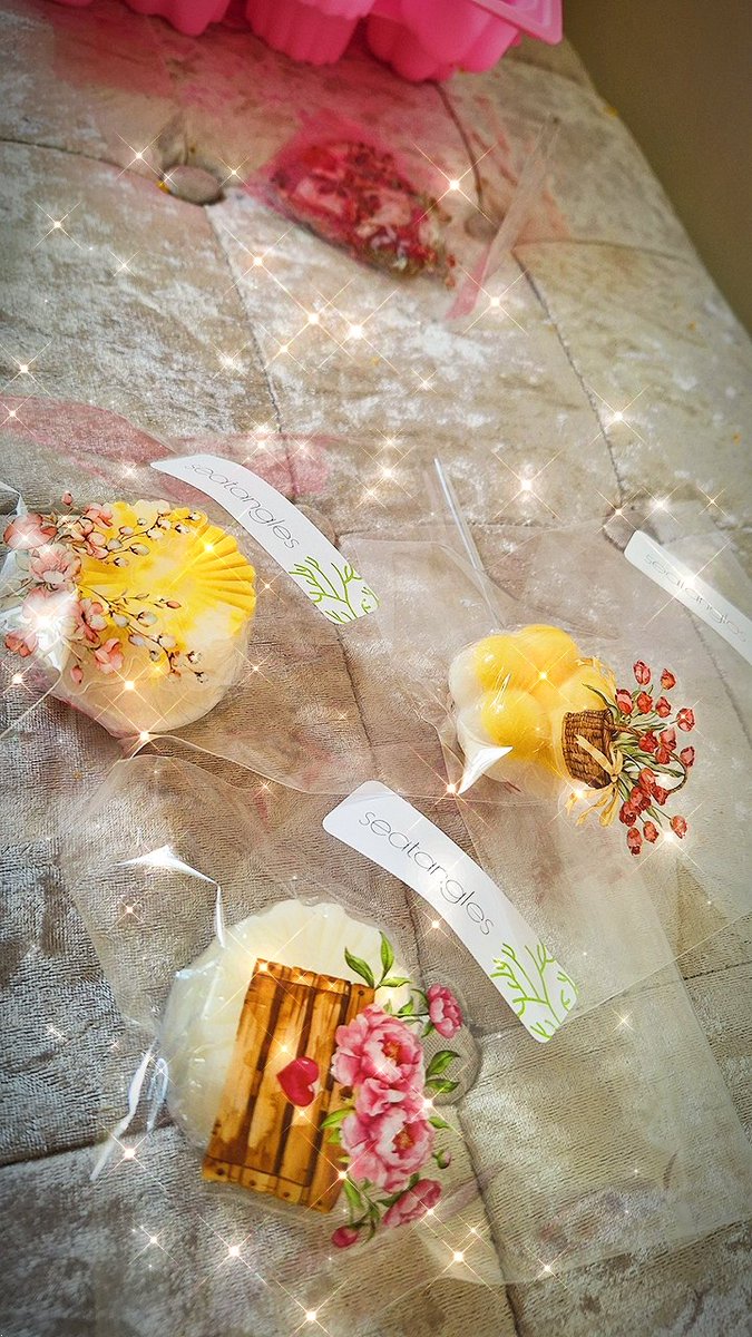 seatangles     * tweet media