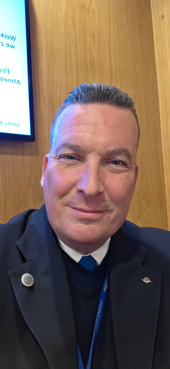 PascalFCDB's tweet image. Na bijna 8 maanden afwezigheid nu klaar voor mijn trip naar #KUL #KualaLumpur #Malasya #KL809 #KLM #ZININ #B787 #PHBHN