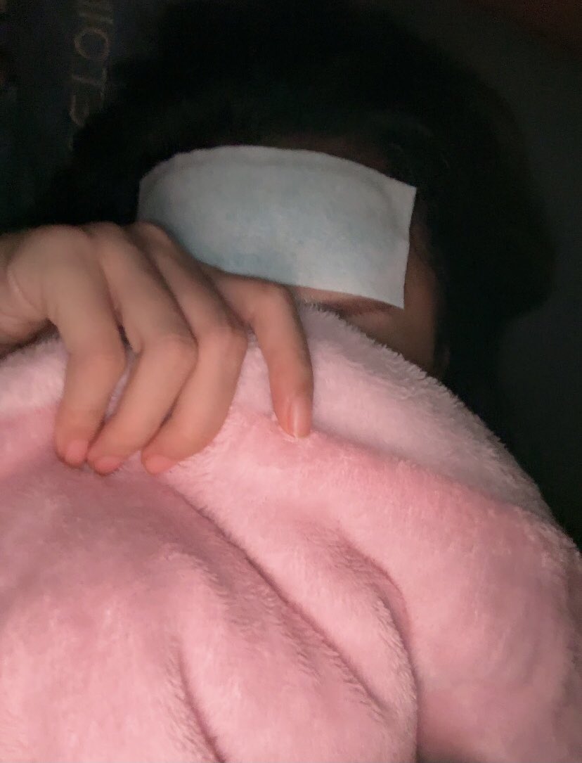 ucha_n03's tweet photo. 体調悪すぎてなにもできない😷🌀 https://t.co/28Zg4dv55G