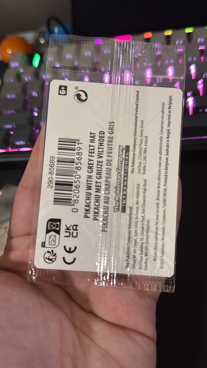 kickasskad's tweet image. 🧇 kickass waffa for Christmas🧇 

Sealed Van Gogh Pikachu! 

52 spots @ $10 per! 

Rt for a chance at a free spot! 

Will run as a duck race, 1 minute to determine winner. 

No payment do until full!