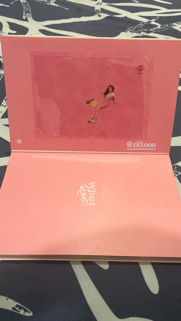 Na_zioo's tweet image. [WTS]

WHAT IS LOVE? 5th Mini Album (A ver. - MINA CD)

Price: RM50 (negotiable)

📍On Hand (Unsealed)
📍Packaging Fee : RM4.00
📍Postage Fee WM RM8.00/EM RM16.00
📍Self-pickup available if you prefer 💗 (Shah Alam/Subang area)

DM me if you are interested 💌
#pasarTWICE #twice