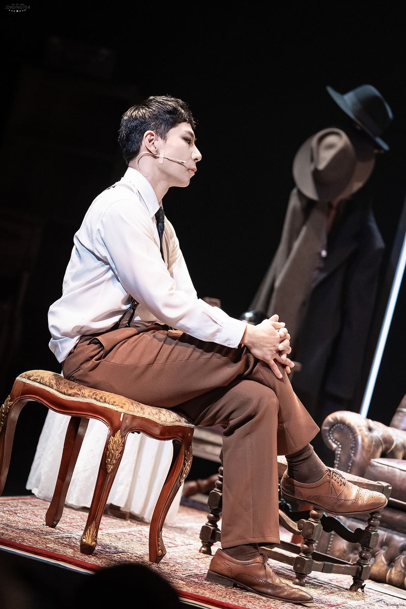 Loading704_pic's tweet image. 251223 미드나잇 액터뮤지션 스페셜 커튼콜
이승현 비지터

저주 속에 기도 속에 공포 안에
나는 존재해 

#이승현 #미드나잇 #액터뮤지션