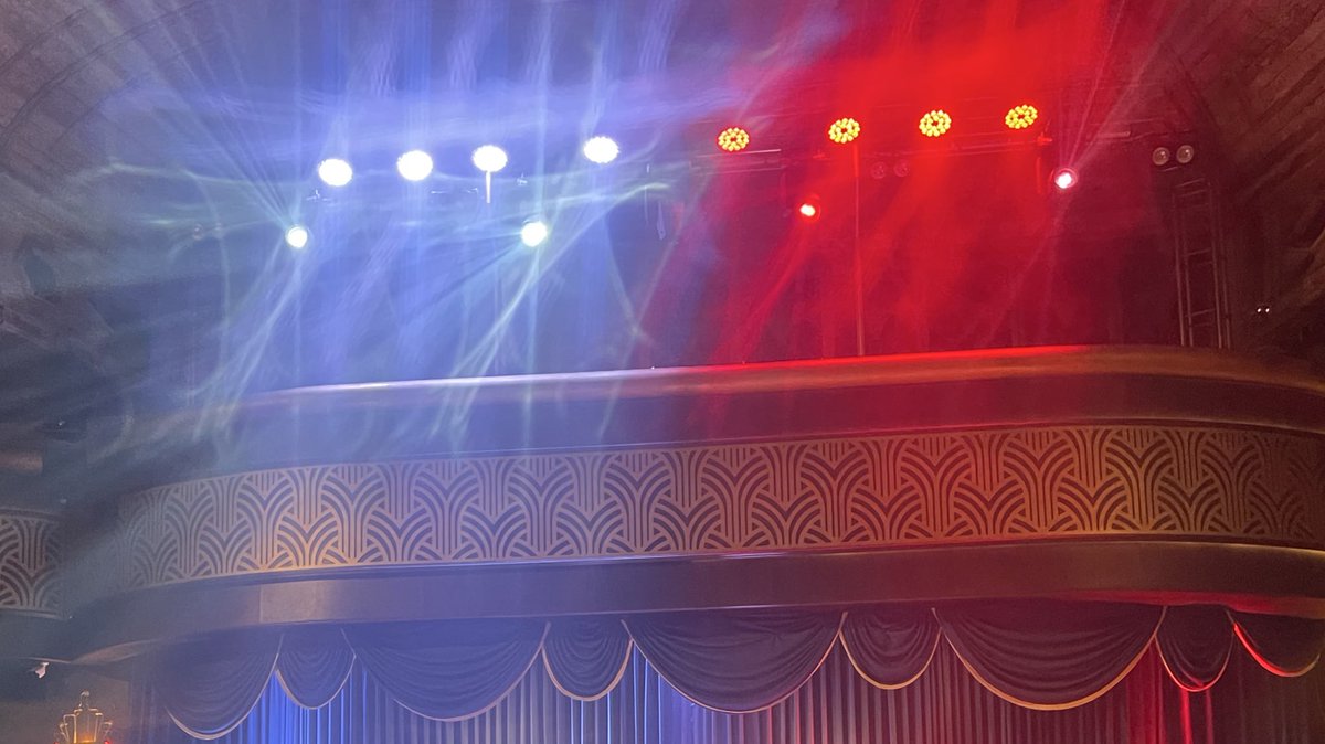 Gemerlap simpang lima