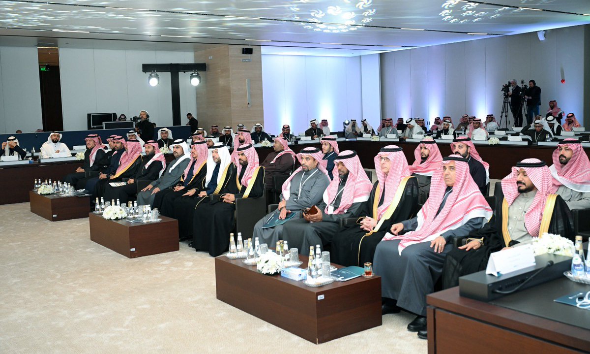 KACCCsa's tweet photo. تحت رعاية معالي وزير الموارد البشرية والتنمية الاجتماعية المهندس أحمد الراجحي، وبحضور معالي نائب الوزير للعمل د. عبد الله أبوثنين اختتمت أعمال منتدى الحوار الاجتماعي في دورته الخامسة عشرة، والذي أقيم بالتعاون مع مركز الملك عبد العزيز للتواصل الحضاري وتحت عنوان "رؤية مشتركة من أجل مستقبل العمل" وذلك بمشاركة مسؤولين وممثلين عن القطاع الخاص والعمال وعدد من الخبراء والجهات ذات العلاقة.